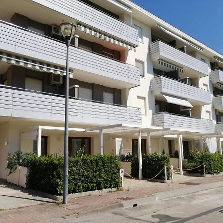 Condominio Diana Est- Gemini بيبيوني المظهر الخارجي الصورة