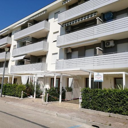 Condominio Diana Est- Gemini بيبيوني المظهر الخارجي الصورة